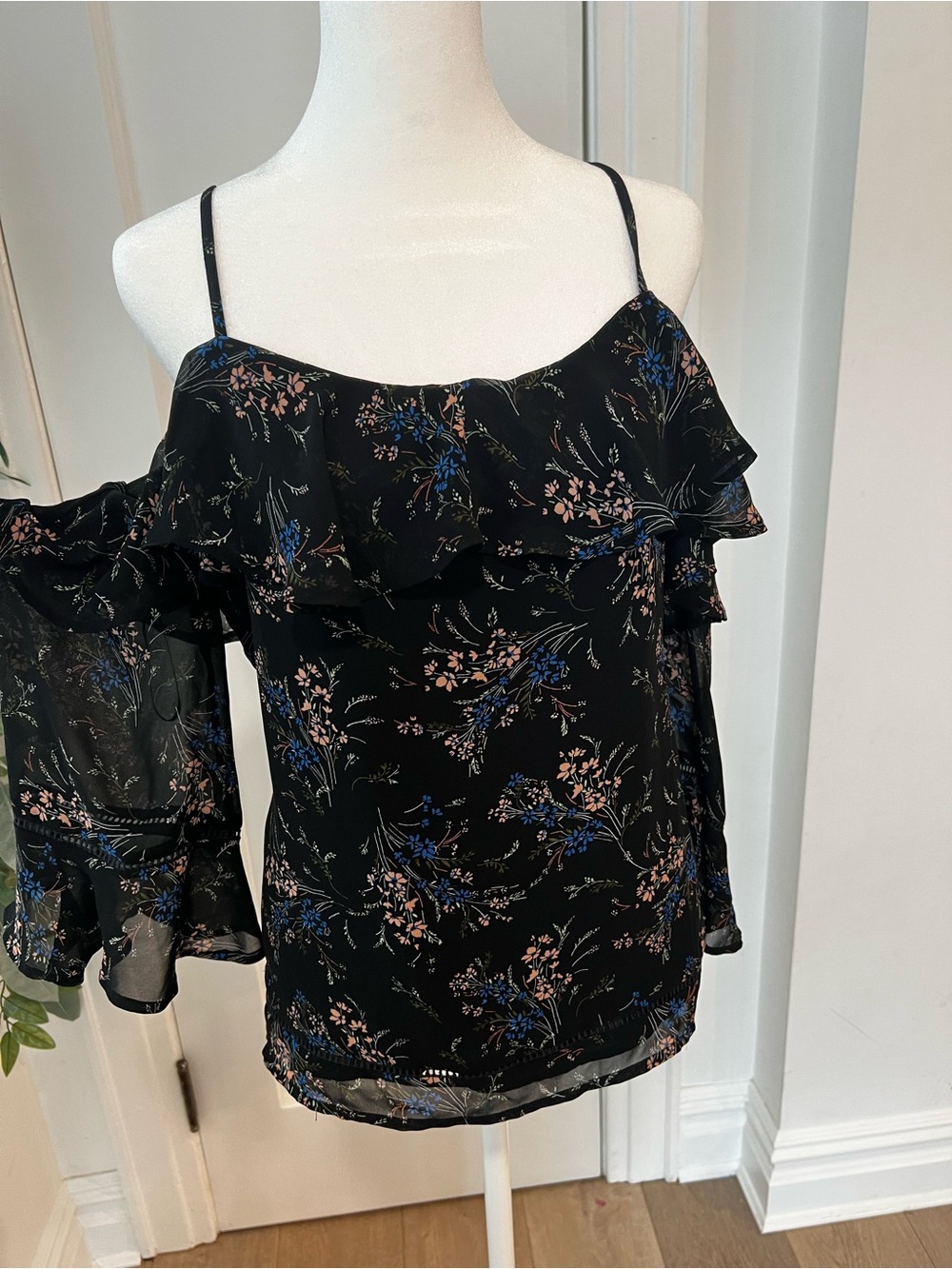 CeCe Black Floral Cold-Shoulder Ruffle Camisole
